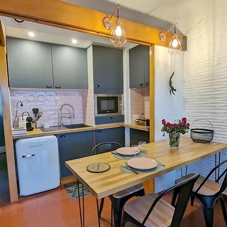 Les Pieds Dans L'eau Vue Mer Apartament *